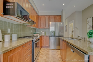 22 Thistle Ave, Richmond Hill, ON L4E 0B6, Canada, ,  