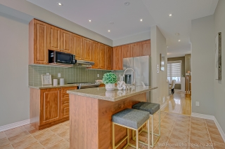 22 Thistle Ave, Richmond Hill, ON L4E 0B6, Canada, ,  