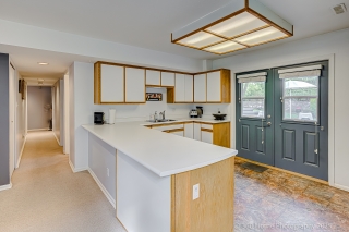 726 Weymouth Dr, North Vancouver, BC V7K 2Z2, Canada, ,  