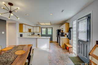 726 Weymouth Dr, North Vancouver, BC V7K 2Z2, Canada, ,  