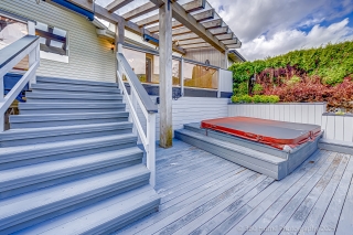 726 Weymouth Dr, North Vancouver, BC V7K 2Z2, Canada, ,  