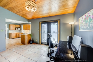 726 Weymouth Dr, North Vancouver, BC V7K 2Z2, Canada, ,  