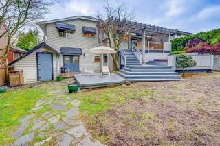 726 Weymouth Dr, North Vancouver, BC V7K 2Z2, Canada, ,  