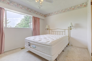 11515 97a Ave, Surrey, BC V3V 2G3, Canada, ,  