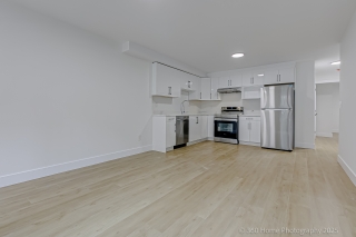 3252 Allan Rd, North Vancouver, BC V7J 3C6, Canada, ,  