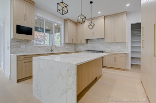 3252 Allan Rd, North Vancouver, BC V7J 3C6, Canada, ,  