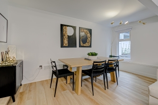 2836 Violet St, North Vancouver, BC V7H 2L6, Canada, ,  