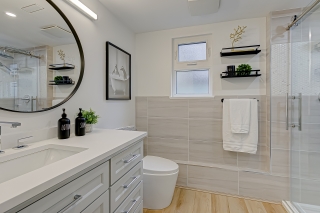 2836 Violet St, North Vancouver, BC V7H 2L6, Canada, ,  