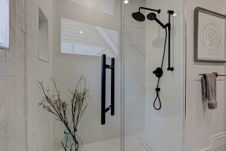 2836 Violet St, North Vancouver, BC V7H 2L6, Canada, ,  