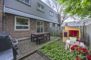 Unit 101-2315 Bromsgrove Rd, Mississauga, ON L5J 4A6, Canada, ,  