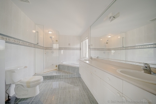 7 Earl Grey Ct, Richmond Hill, ON L4B 4E8, Canada , ,  