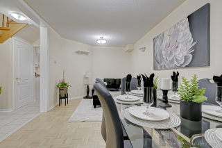 289 Wildgrass Rd, Mississauga, ON L5B 4G9, Canada, ,  