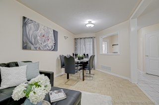 289 Wildgrass Rd, Mississauga, ON L5B 4G9, Canada, ,  