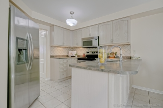 289 Wildgrass Rd, Mississauga, ON L5B 4G9, Canada, ,  
