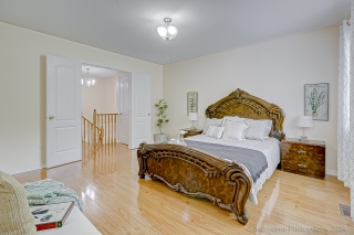 289 Wildgrass Rd, Mississauga, ON L5B 4G9, Canada, ,  