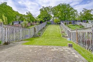 289 Wildgrass Rd, Mississauga, ON L5B 4G9, Canada, ,  