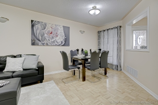 289 Wildgrass Rd, Mississauga, ON L5B 4G9, Canada, ,  