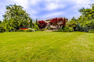 1 Urquhart Ct, Aurora, ON L4G 0K5, Canada, ,  