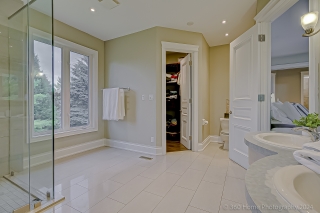 1 Urquhart Ct, Aurora, ON L4G 0K5, Canada, ,  