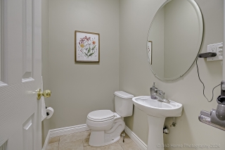 1 Urquhart Ct, Aurora, ON L4G 0K5, Canada, ,  