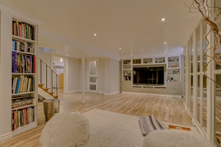 72 Baby Point Rd, York, ON M6S 2G3, Canada, ,  