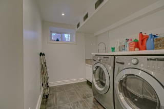 72 Baby Point Rd, York, ON M6S 2G3, Canada, ,  