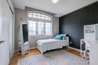 1044 Zimmerman Crescent, Milton, ON L9T 5S6, Canada, ,  