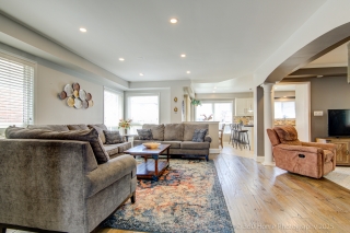 1044 Zimmerman Crescent, Milton, ON L9T 5S6, Canada, ,  