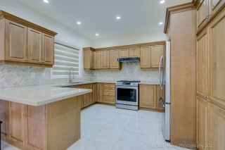 55 Lyndbrook Crescent, Brampton, ON L6P 2N9, Canada, ,  