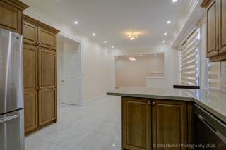 55 Lyndbrook Crescent, Brampton, ON L6P 2N9, Canada, ,  