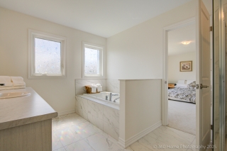 86 Shepherd Dr, Barrie, ON L9S 2Z4, Canada, ,  