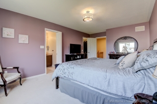 193 Orr Dr, Bradford, ON L3Z 0S2, Canada, ,  