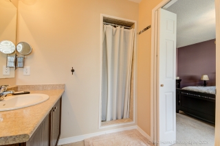 193 Orr Dr, Bradford, ON L3Z 0S2, Canada, ,  