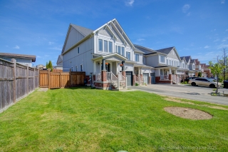 193 Orr Dr, Bradford, ON L3Z 0S2, Canada, ,  
