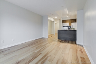 Unit 1015-763 Bay St., Toronto, ON M5G 2R3, Canada, ,  