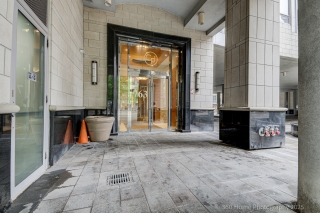 Unit 1015-763 Bay St., Toronto, ON M5G 2R3, Canada, ,  
