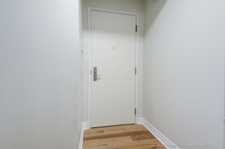 Unit 1015-763 Bay St., Toronto, ON M5G 2R3, Canada, ,  
