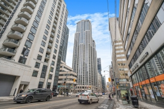 Unit 1015-763 Bay St., Toronto, ON M5G 2R3, Canada, ,  
