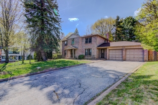 28 Cobblestone Dr, Thornhill, ON L3T 4E4, Canada, ,  