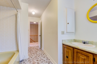 28 Cobblestone Dr, Thornhill, ON L3T 4E4, Canada, ,  