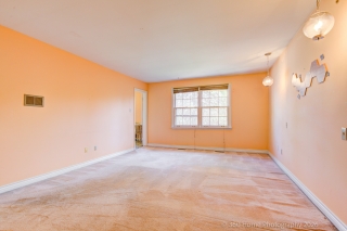 28 Cobblestone Dr, Thornhill, ON L3T 4E4, Canada, ,  