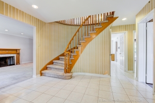 28 Cobblestone Dr, Thornhill, ON L3T 4E4, Canada, ,  