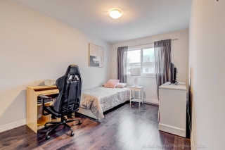 221 Milestone Crescent, Aurora, ON L4G 3M2, Canada, ,  