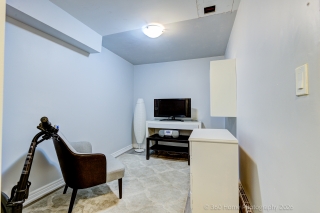 221 Milestone Crescent, Aurora, ON L4G 3M2, Canada, ,  