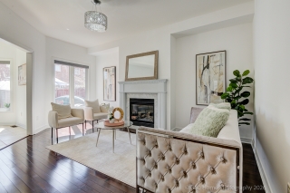 37 Santa Amato Crescent, Thornhill, ON L4J 0E9, Canada, ,  
