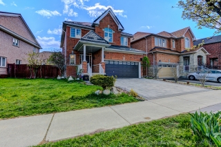 37 Santa Amato Crescent, Thornhill, ON L4J 0E9, Canada, ,  