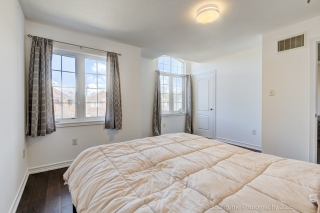 37 Santa Amato Crescent, Thornhill, ON L4J 0E9, Canada, ,  