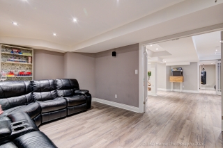 37 Santa Amato Crescent, Thornhill, ON L4J 0E9, Canada, ,  