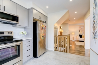 1020 Dragonfly Ave, Pickering, ON L1X 0E9, Canada, ,  