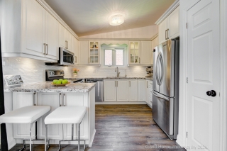 230 Lancaster Ave, Newmarket, ON L3Y 5X2, Canada, ,  